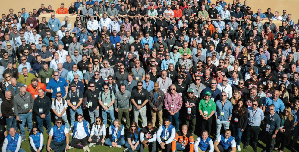 Group photo of Simpson Strong-Tie employees