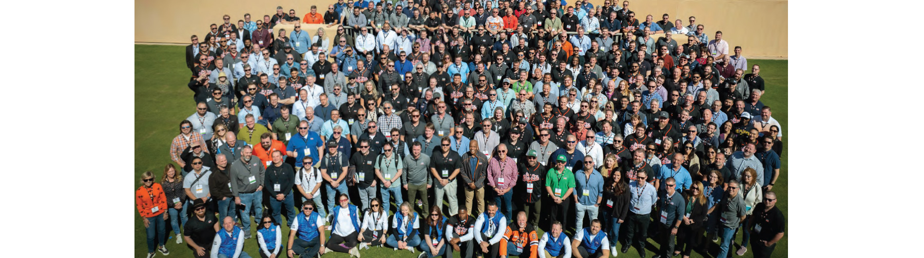 Group photo of Simpson Strong-Tie employees